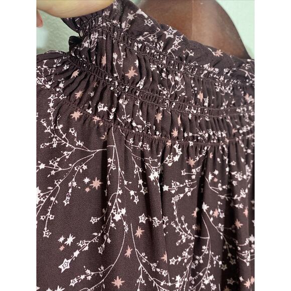 Max Studio Size Medium Ruffle Blouse Smocked Neck & Sleeves In Burgundy Boho - Picture 4 of 13